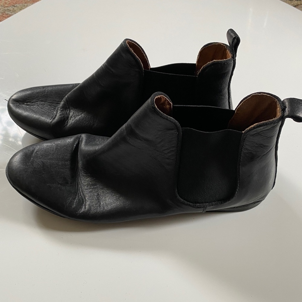 Miz Mooz Women’s Marcella Chelsea Boot size 6.5